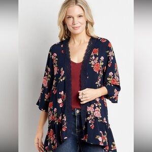 Maurice's Blue crochet trim floral kimono size small